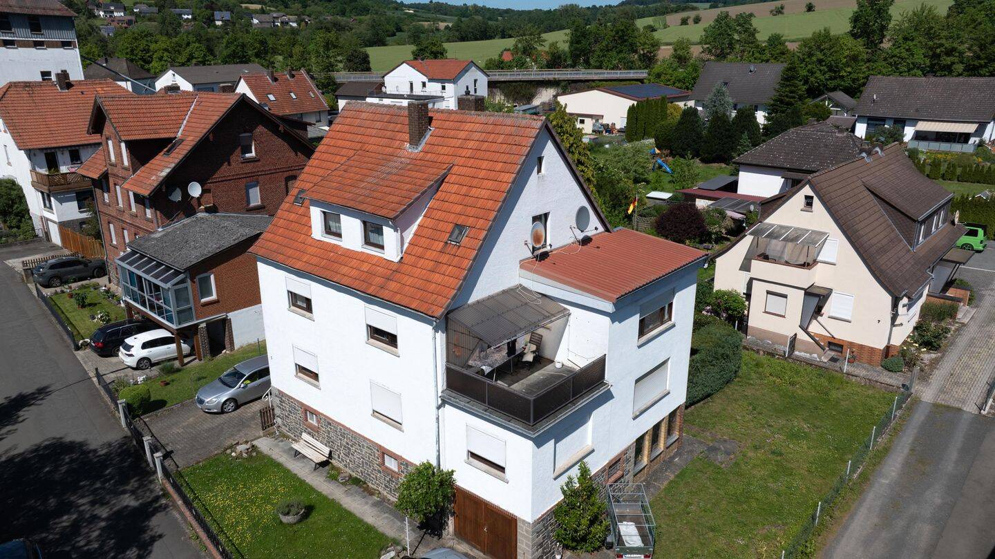Charmantes Zweifamilienhaus in ruhiger Lage von Homberg/Holzhausen – von Privat zu verkaufen, 34576 Homberg (Efze)