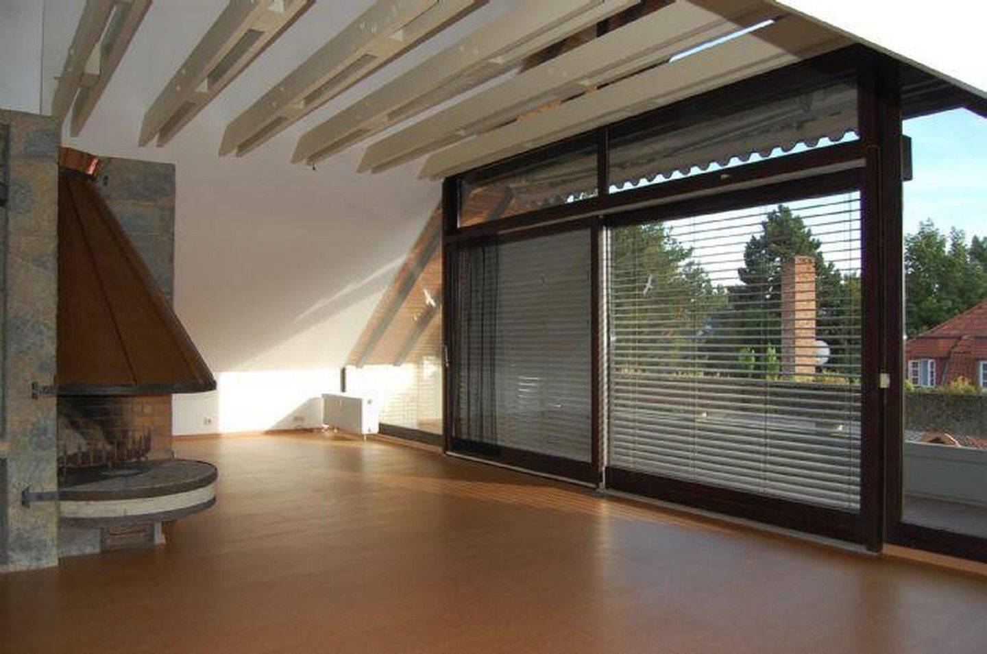 Exklusives 3 Zimmer Whg. Studio mit Loggia, EBK und Kamin, 37075 Göttingen