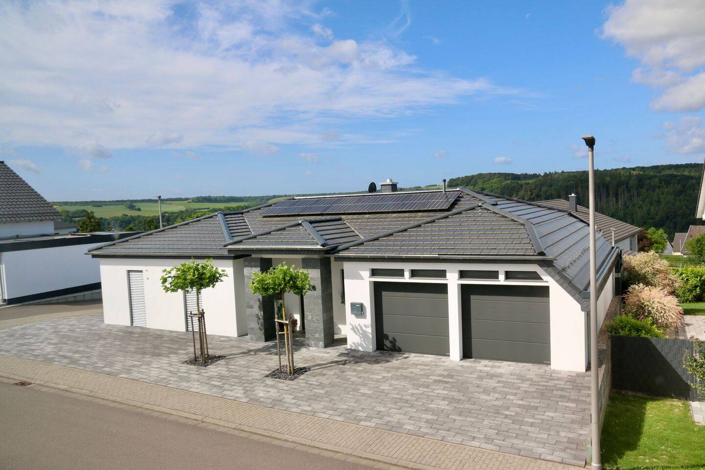 Exklusiver Neubau-Bungalow mit PV-Anlage, XXL-Garage, hochwertiger Ausstattung und traumhaften Sonnenuntergängen, 66497 Contwig