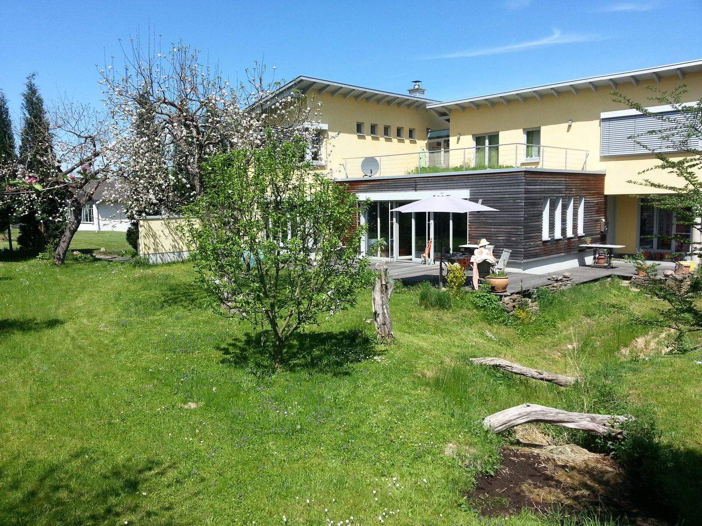 Haus mit außergewöhnlicher Architektur- außerdem Arbeiten und wohnen in einem wunderschönen Ambiente !, 57234 Wilnsdorf