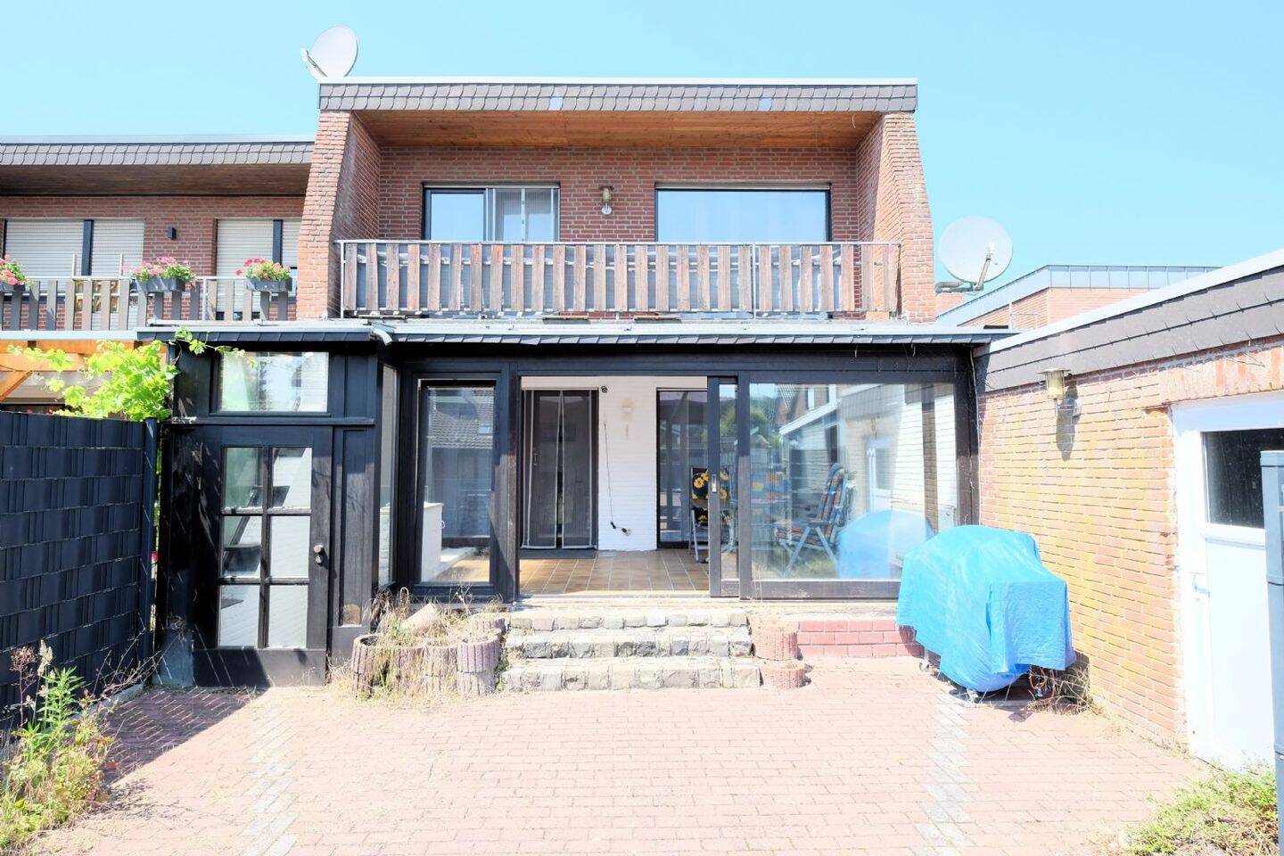 Gepflegtes Reihenendhaus mit Wintergarten, Doppelgarage und Photovoltaikanlage, 47559 Kranenburg