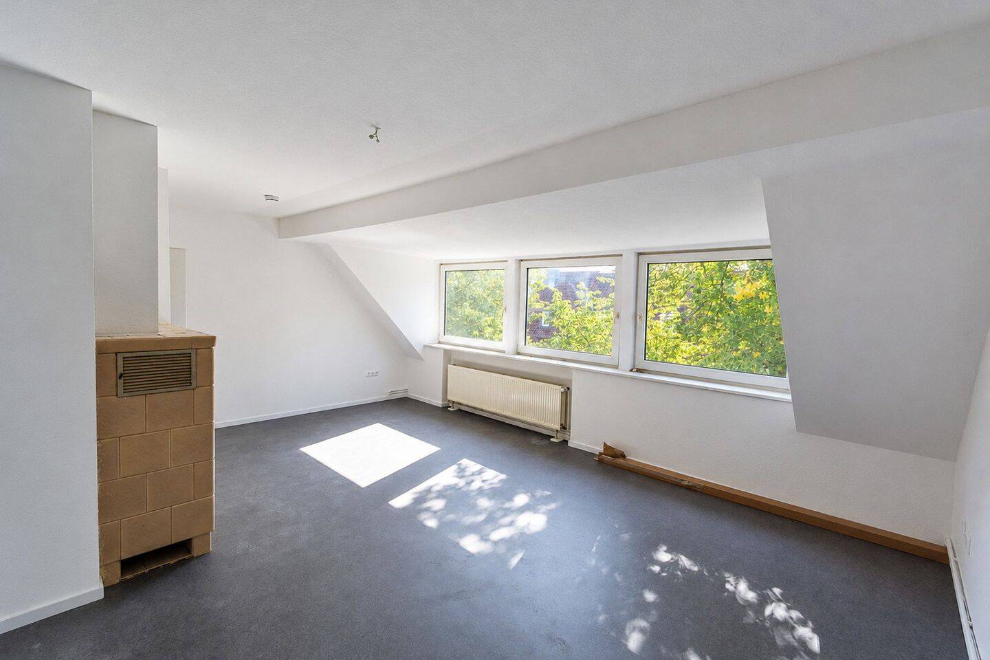 Helle 4-Zimmer Wohnung mit Einbauküche in zentraler Lage, 31303 Burgdorf