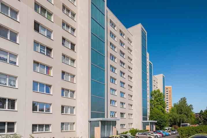 Wir sanieren für Sie! Ansprechende 3-Zimmer-Wohnung, 1239 Dresden