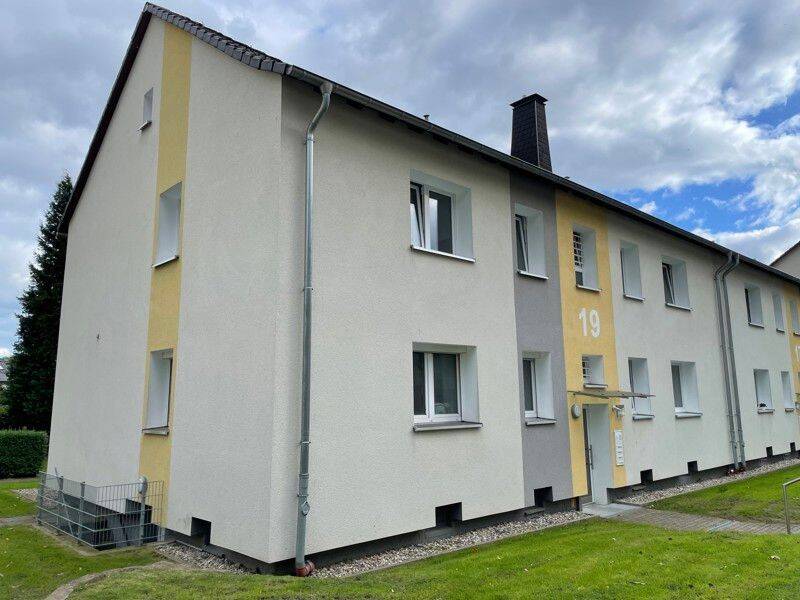 Einziehen und Woh(n)fühlen: günstig geschnittene 2-Zi.-Wohnung incl. Einbauküche, 44339 Dortmund