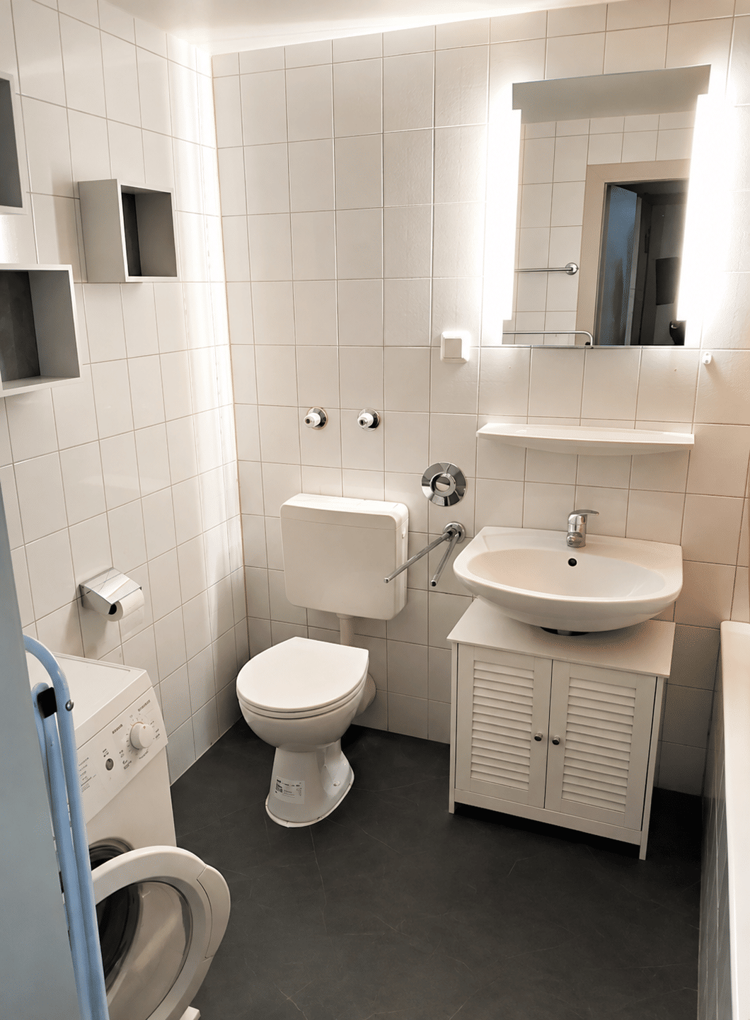 Exklusive 1-Zimmer-Wohnung mit Einbauküche und Aufzug in zentraler Lage von Düsseldorf!, 40210 Düsseldorf (Friedrichstadt Stadtmitte)