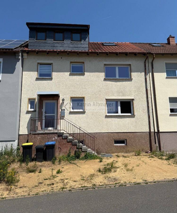 Zweifamilienhaus mit Garten in Saarbrücken-Friedrichsthal zu verkaufen, 66299 Friedrichsthal