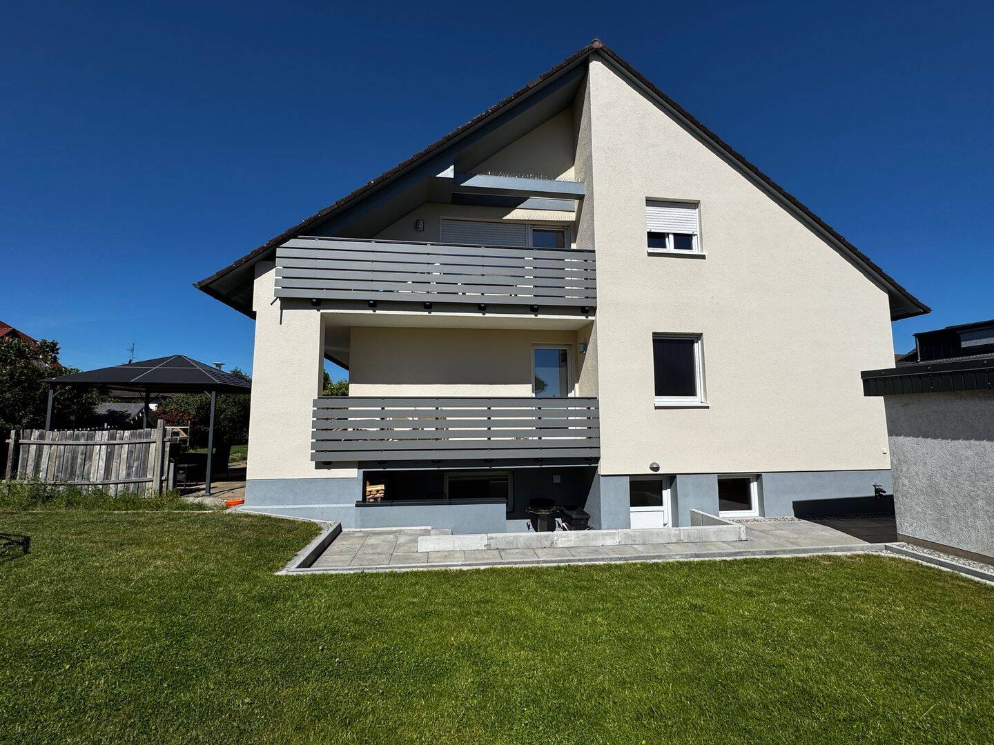 Liebevoll saniertes Haus in Hagenbüchach mit 2 Wohneinheiten – eine wird frei u. eine ist vermietet, 91469 Hagenbüchach