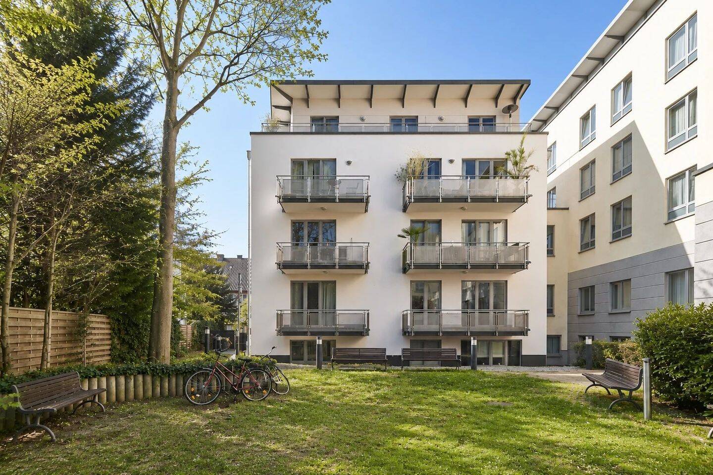 Apartment mit Balkon  in Junkersdorf!, 50858 Köln (Lindenthal Junkersdorf Weiden)