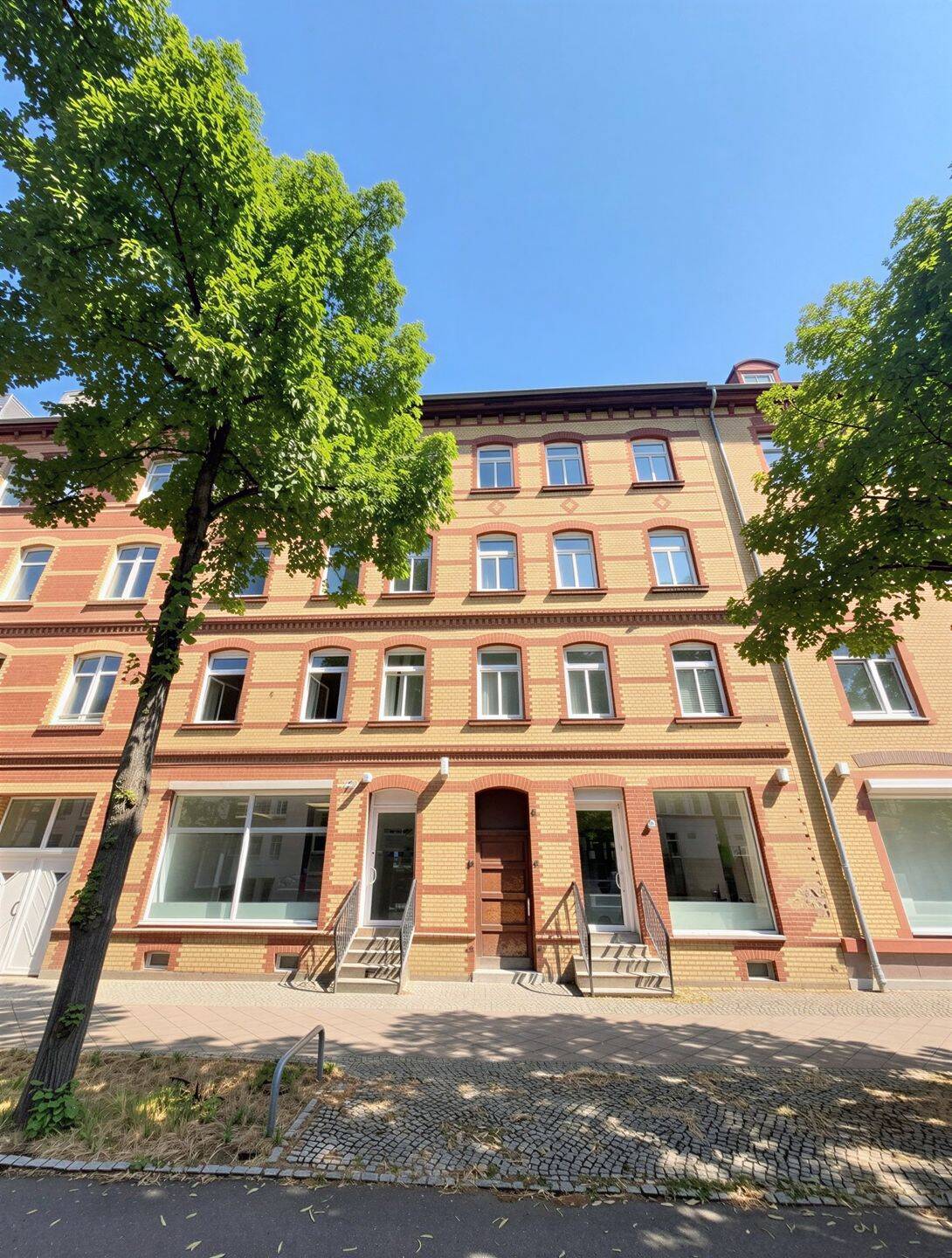 Großzügig aufgeteilte, lichtdurchflutete 3-Raum-Maisonette-Wohnung !, 99086 Erfurt