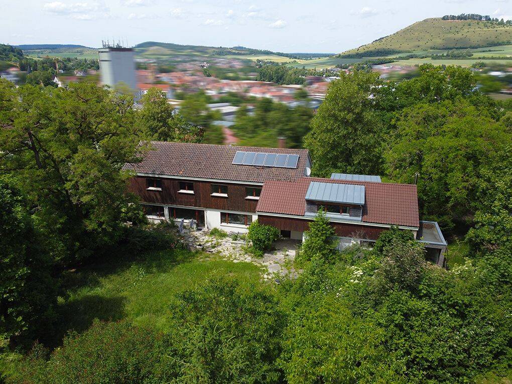 Viel Platz für Generationen, Familie und individuelle Wohnkonzepte – ZFH mit parkähnlichem Grundstück, 73441 Bopfingen