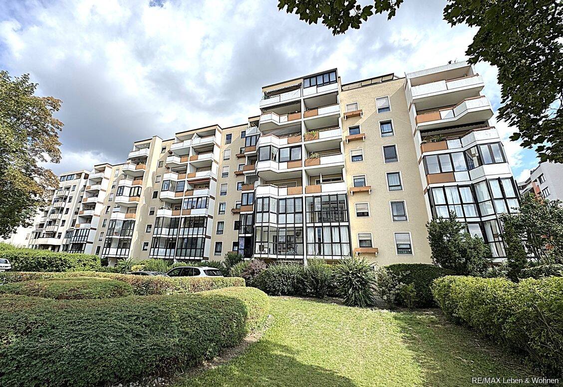 1-Zimmerappartement in Best-Lage-Augsburg ( Prinzstr / Ecke Remboldstr.) + Tiefgaragen Stellplatz, 86153 Augsburg (Innenstadt)