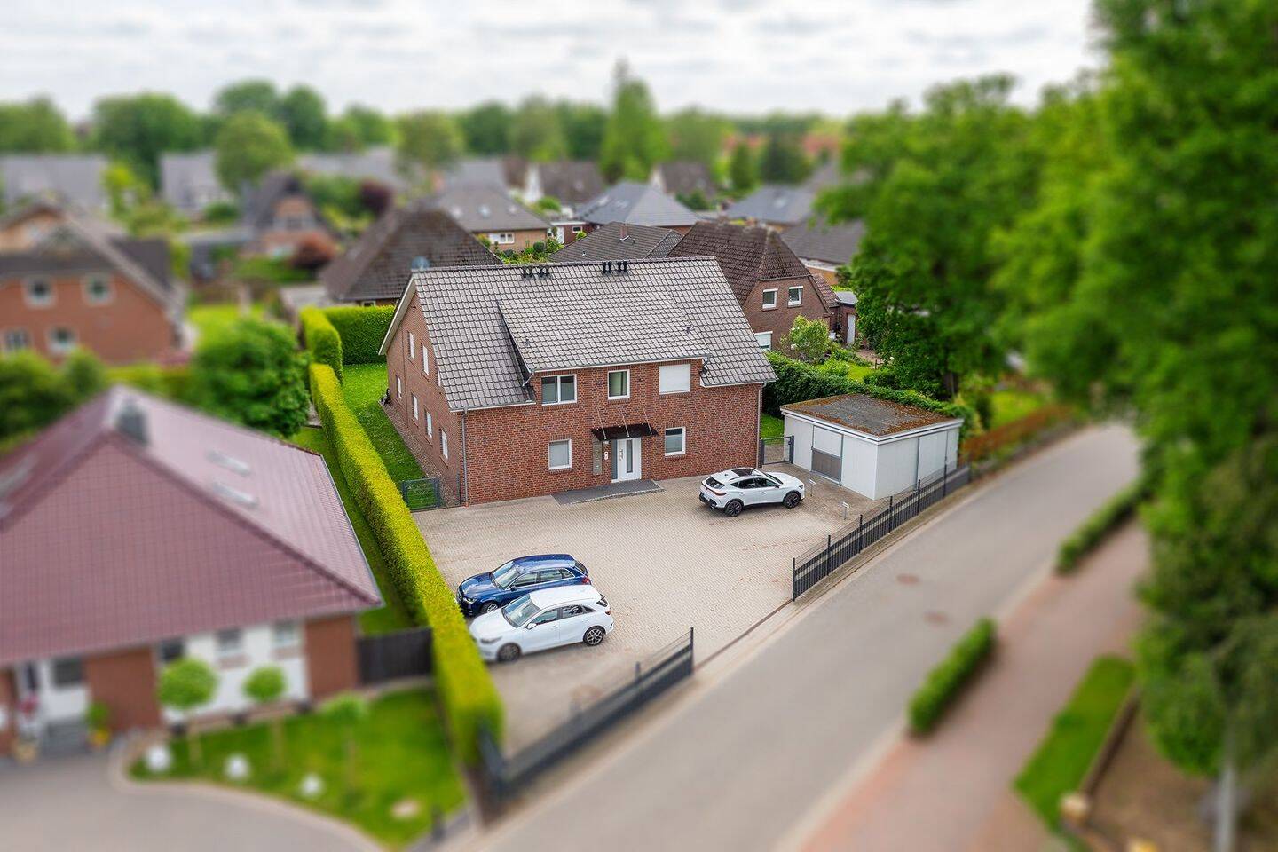 Provisionsfrei – Nachhaltiges Mehrparteienhaus als Anlageobjekt zu verkaufen, 26180 Rastede