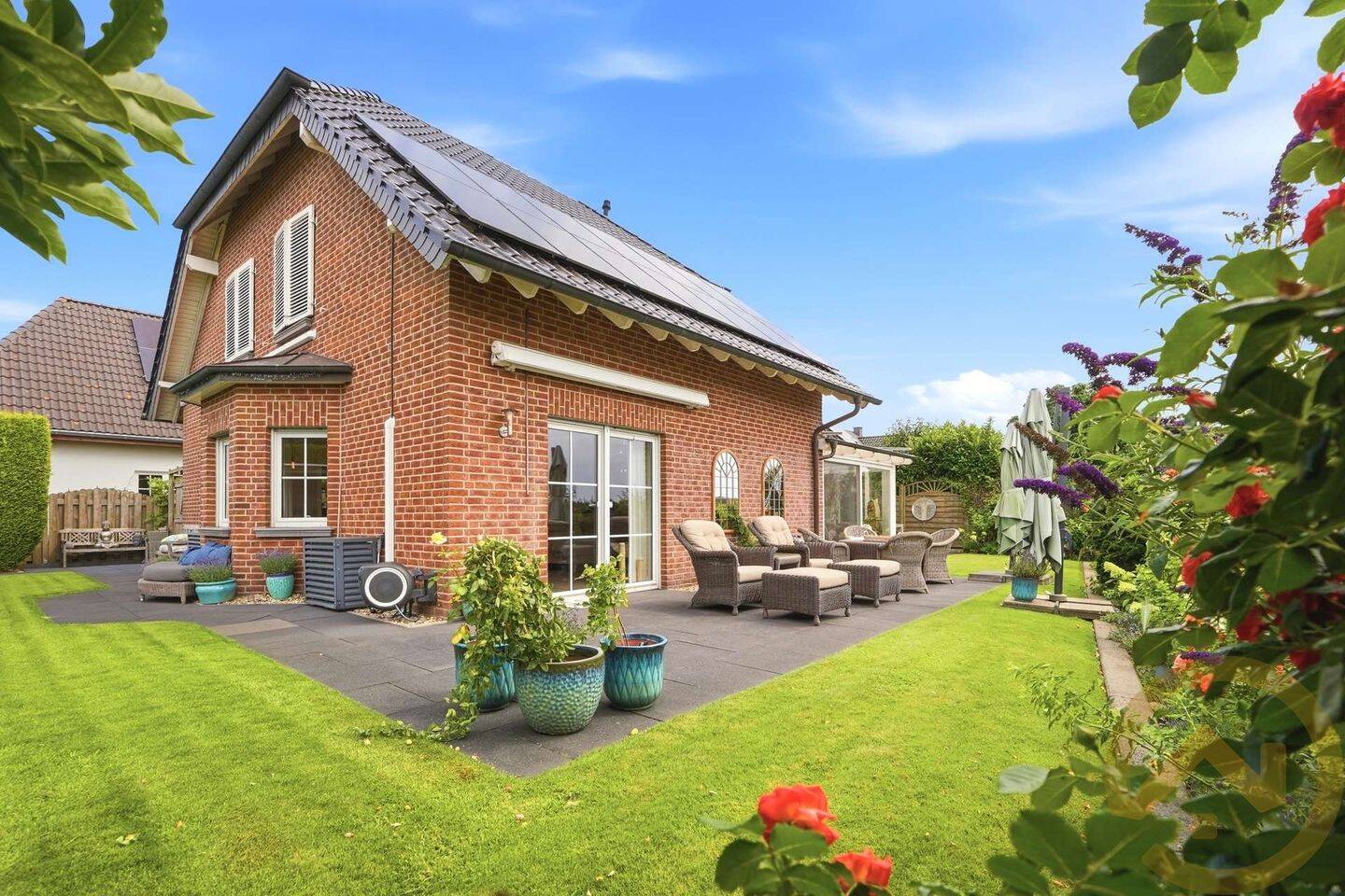 Wohnen mit Sonnenuntergang, Feldblick und besonderem Charakter – hochw. modernisiertes EFH in Weeze, 47652 Weeze