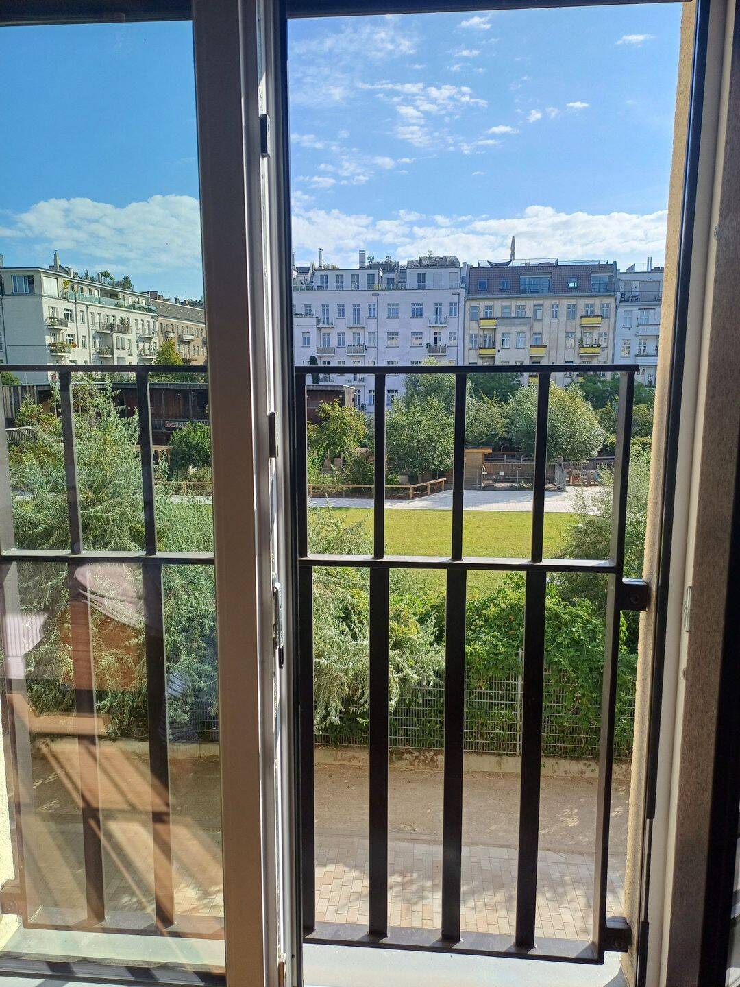 Neuwertige, gemütliche Wohnung am Mauerpark (Befristung zunächst 3 Jahre, ggf. länger), 13355 Berlin (Mitte Gesundbrunnen Prenzlauer Berg Wedding)