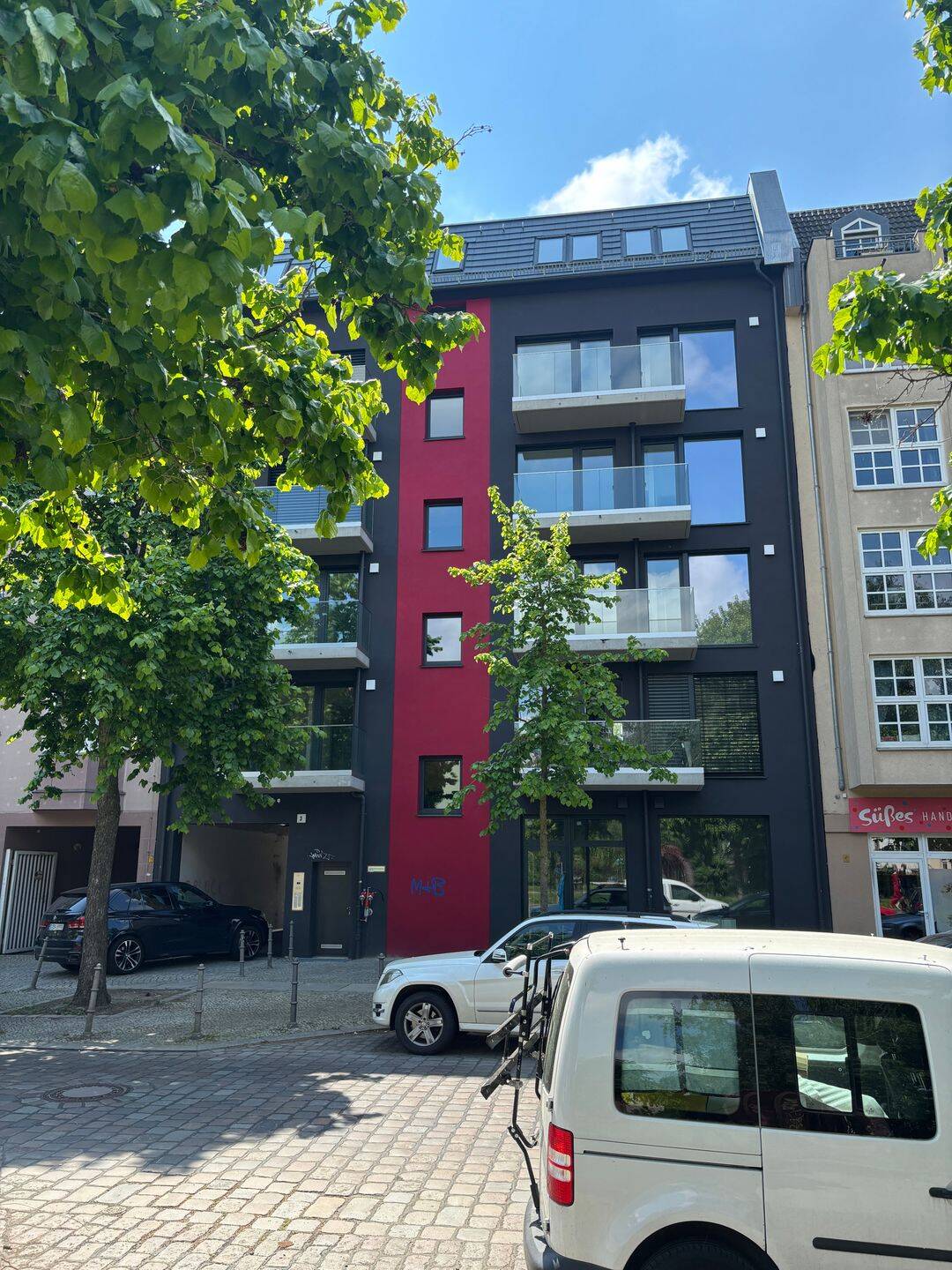 image-72790181