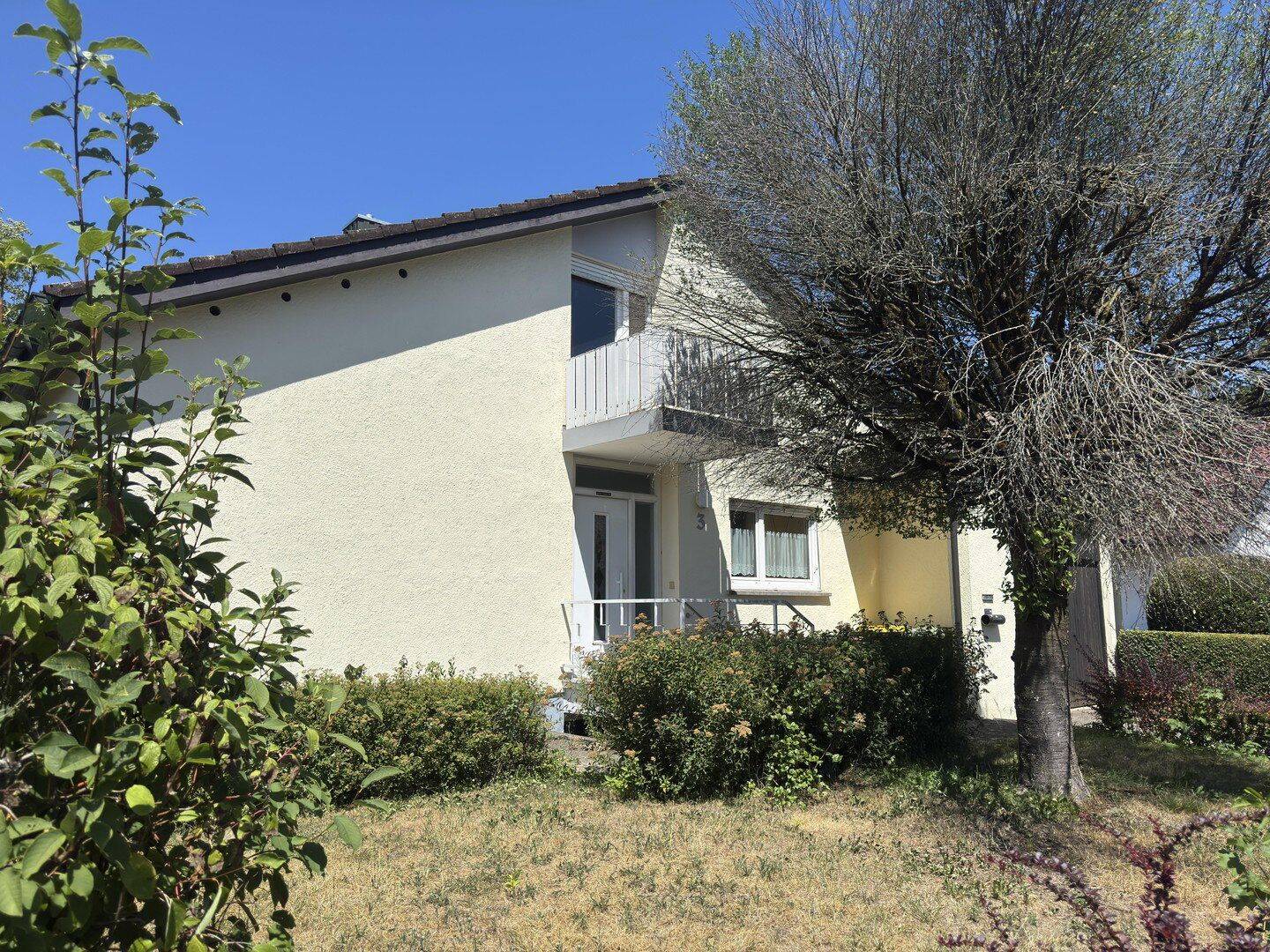 Familienhaus mit Garten, Garage und viel Gestaltungspotenzial in Baienfurt, 88255 Baienfurt