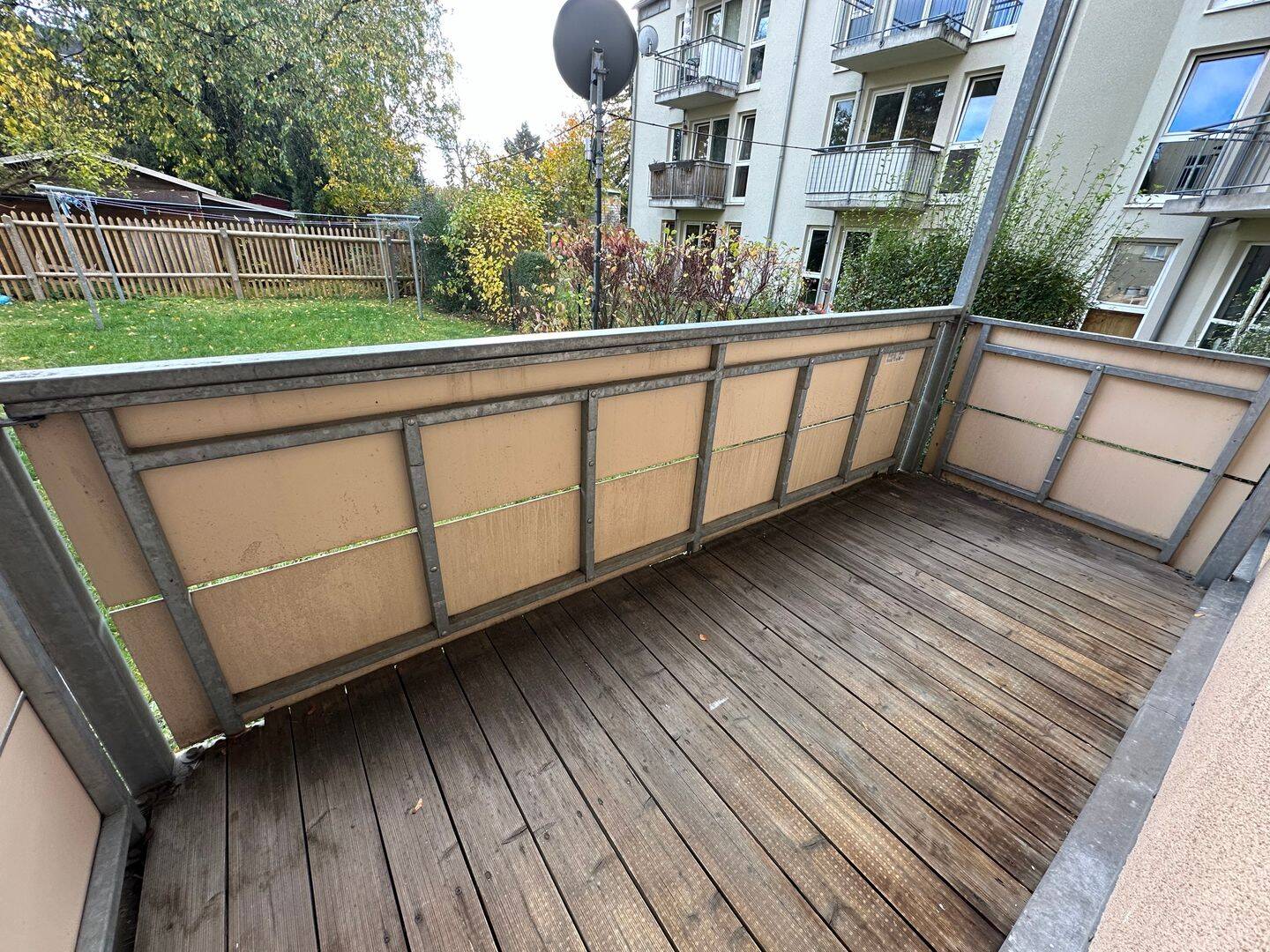 Top Whg. / Laminat / Bad mit Wanne/ großer Balkon u.v.m. – Chemnitz – Bild 1 von 3