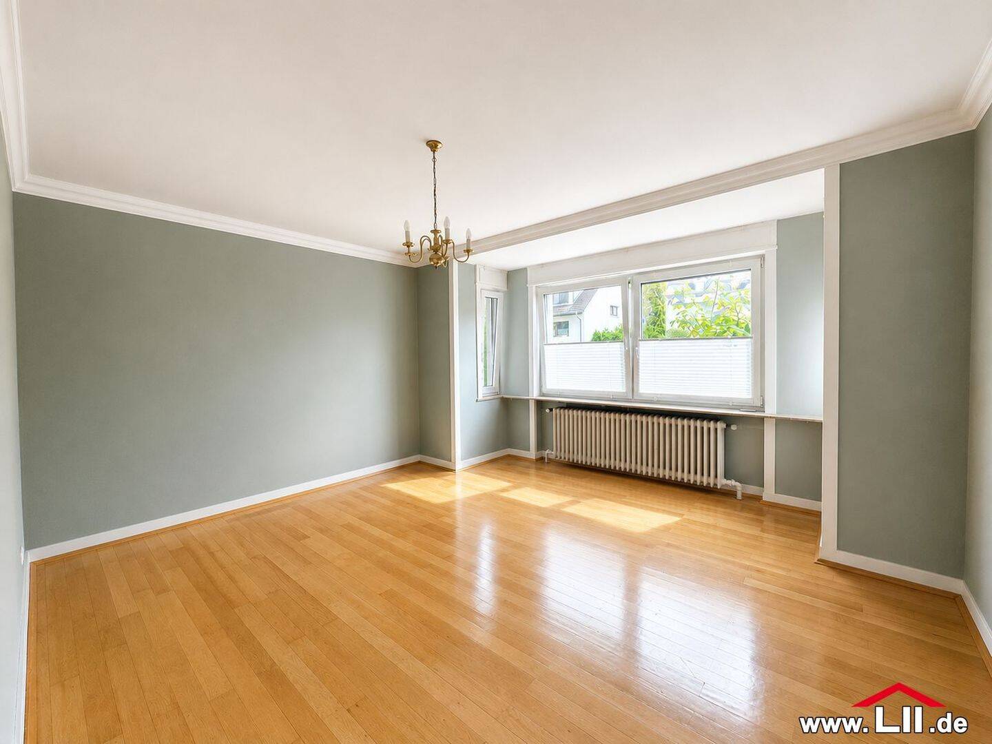 Wohnen im Grünen: 3 Zimmer Wohnung mit Terrasse, Garten und Garage, 60488 Frankfurt am Main (Hausen Praunheim Rödelheim)