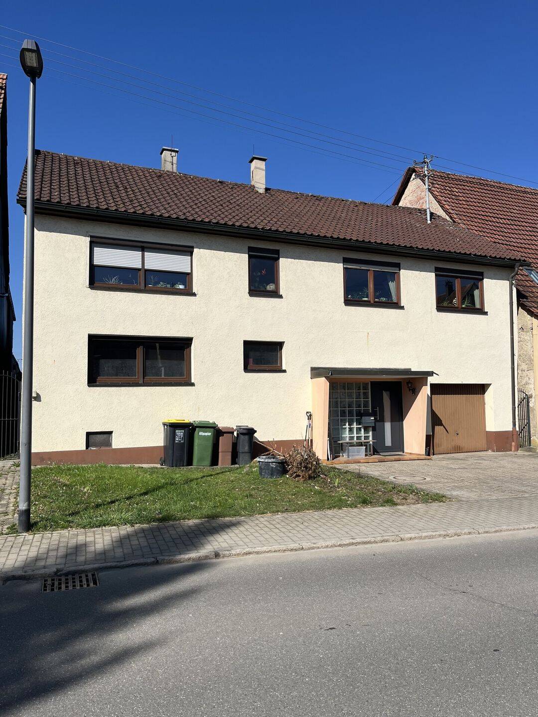 Charmantes Haus mit sonnigem Grundstück in ruhiger Wohnlage, 78073 Bad Dürrheim