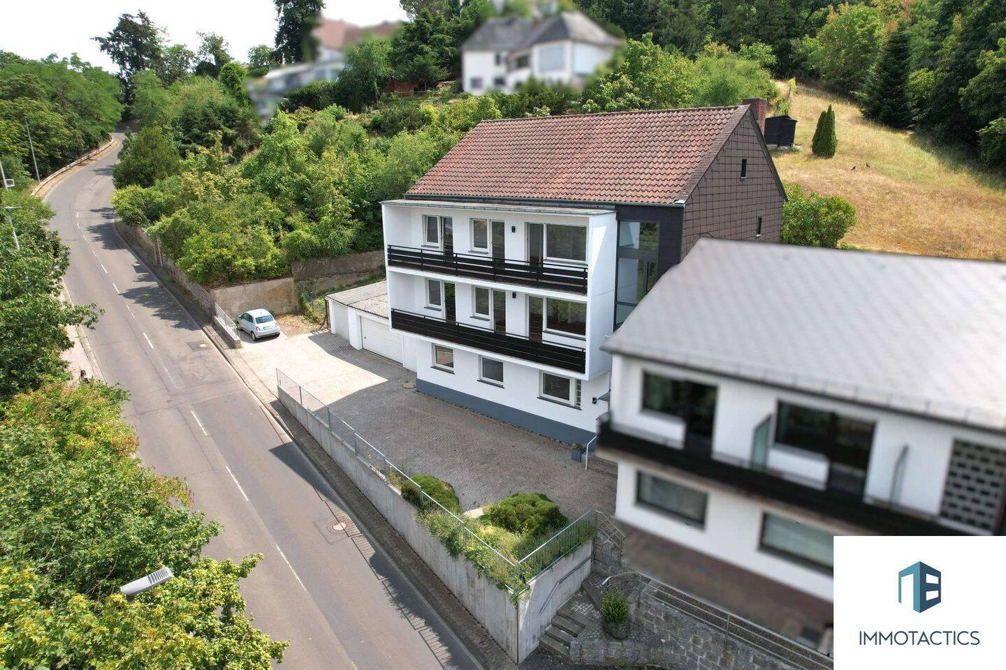 Kompakt und modern am Kuhberg: renovierte 2-Zimmer-Wohnung mit neuer Einbauküche, 55543 Bad Kreuznach