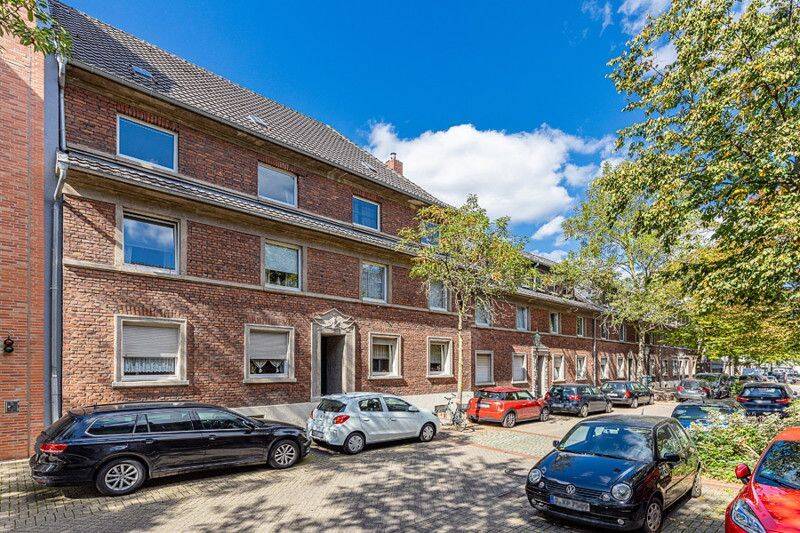2-Zimmer plus Wohnküche mit Einbauküche – moderne Wohnung in denkmalgeschützem Wohnhaus, 40227 Düsseldorf (Eller Oberbilk)