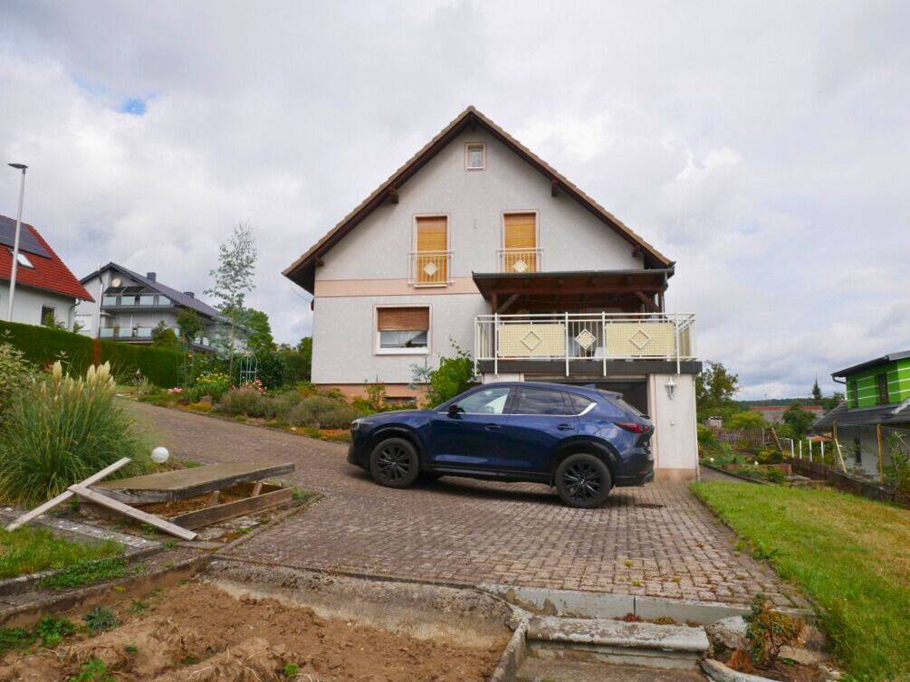 freistehendes Einfamilienhaus mit Doppelgarage & Einzelgarage, 97705 Burkardroth