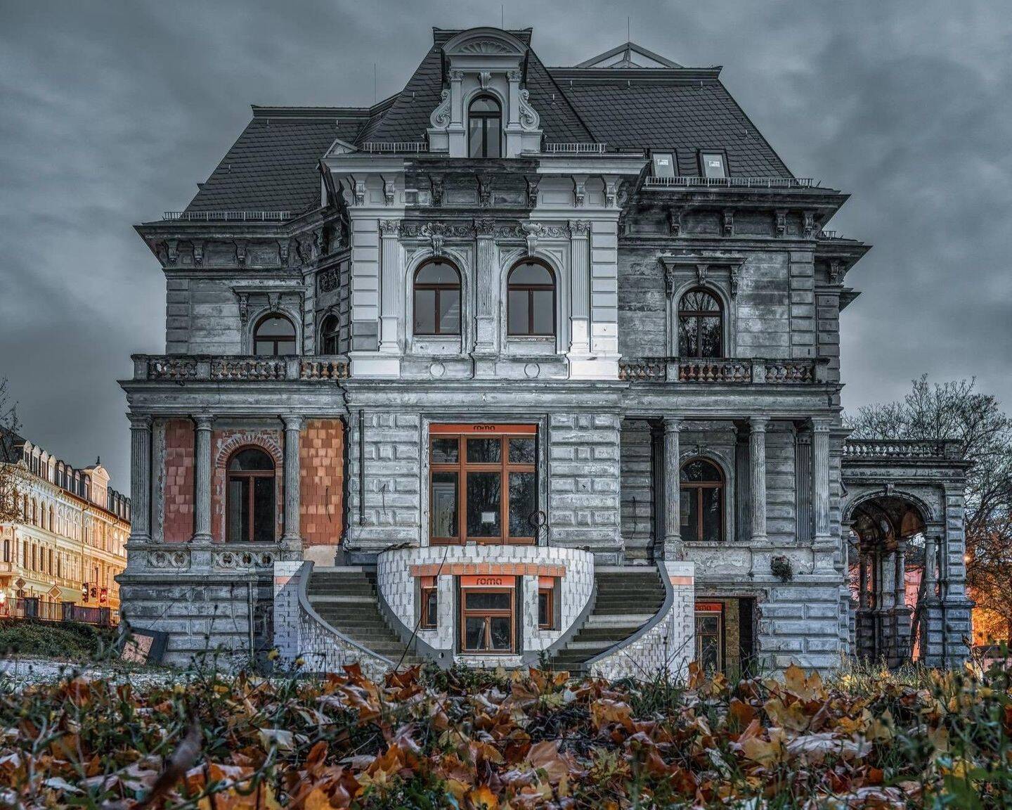 **Villa Meyer** ein Juwel der Gründerzeit, 7545 Gera (Bieblach Innenstadt Ostviertel Pforten Untermhaus)