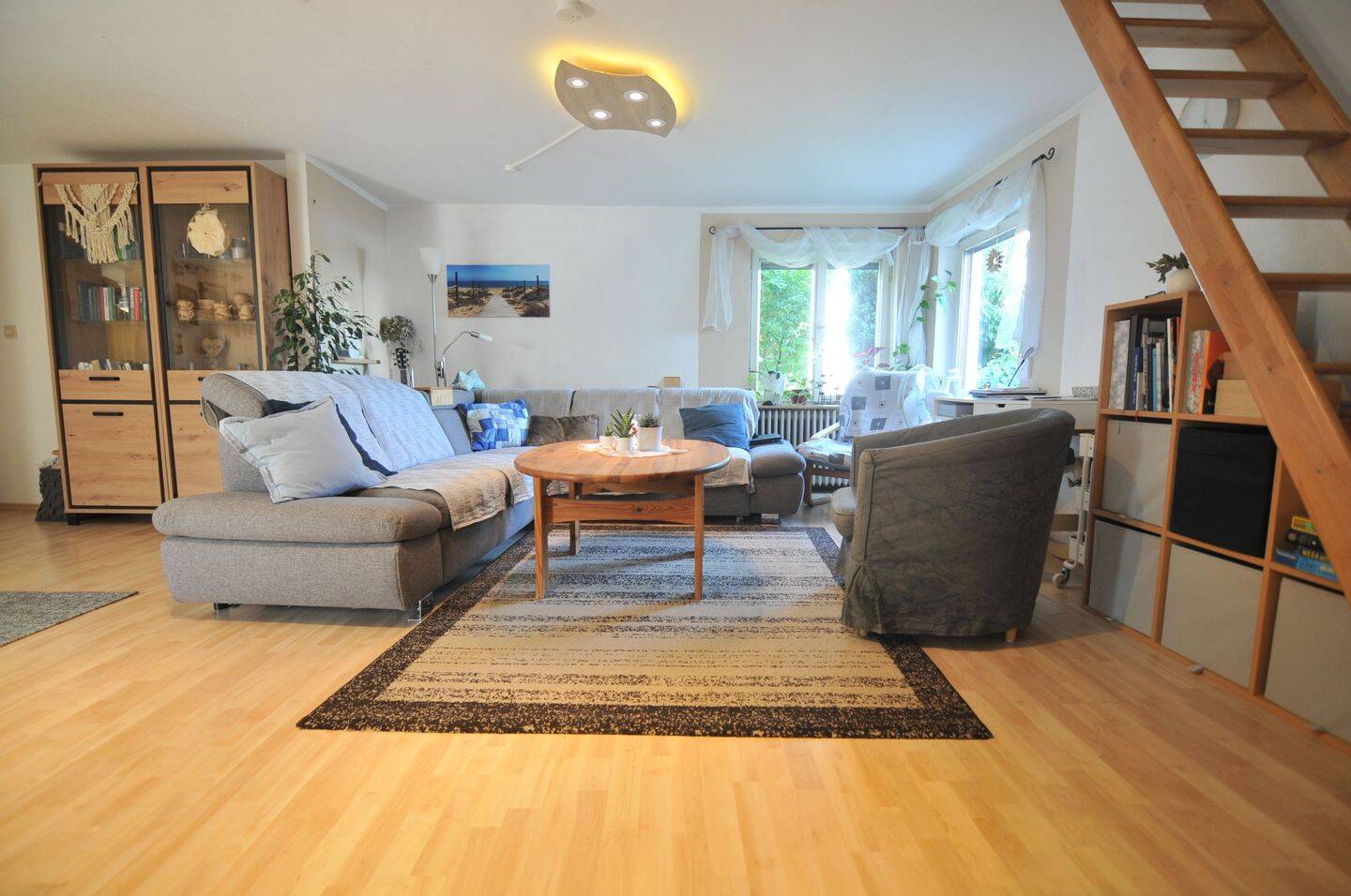 Gepflegtes Einfamilienhaus in ruhiger Lage von Manching, 85077 Manching