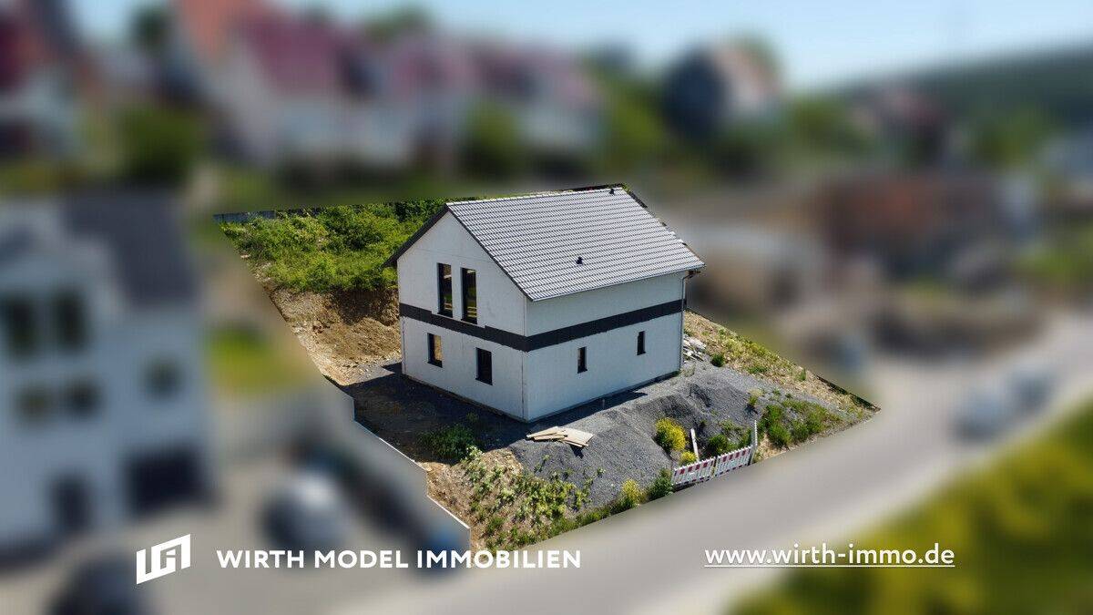 Freistehendes Einfamilienhaus zur individuellen Fertigstellung mit Grundstück in Hanglage, 97711 Maßbach