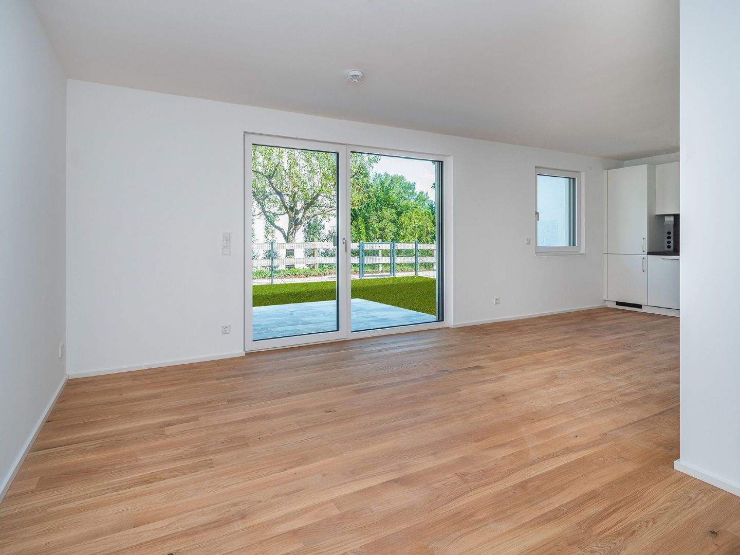 MAIER – Neubau bezugsfertig: 2-Zi-Terrassen-WHG mit EBK, TG und Gartenanteil ca. 88m² – WE 4, 85599 Vaterstetten