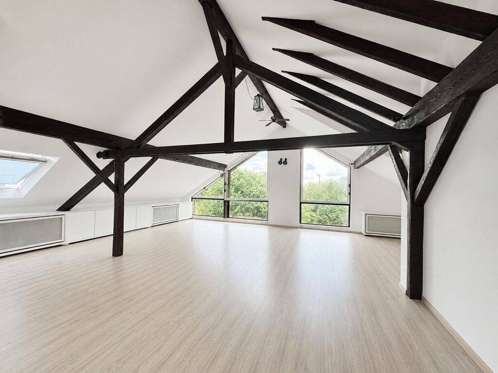 Außergewöhnliche Dachgeschosswohnung mit großer Dachterrasse für anspruchsvolle Paare, 42653 Solingen (Gräfrath Solingen-Mitte Wald)