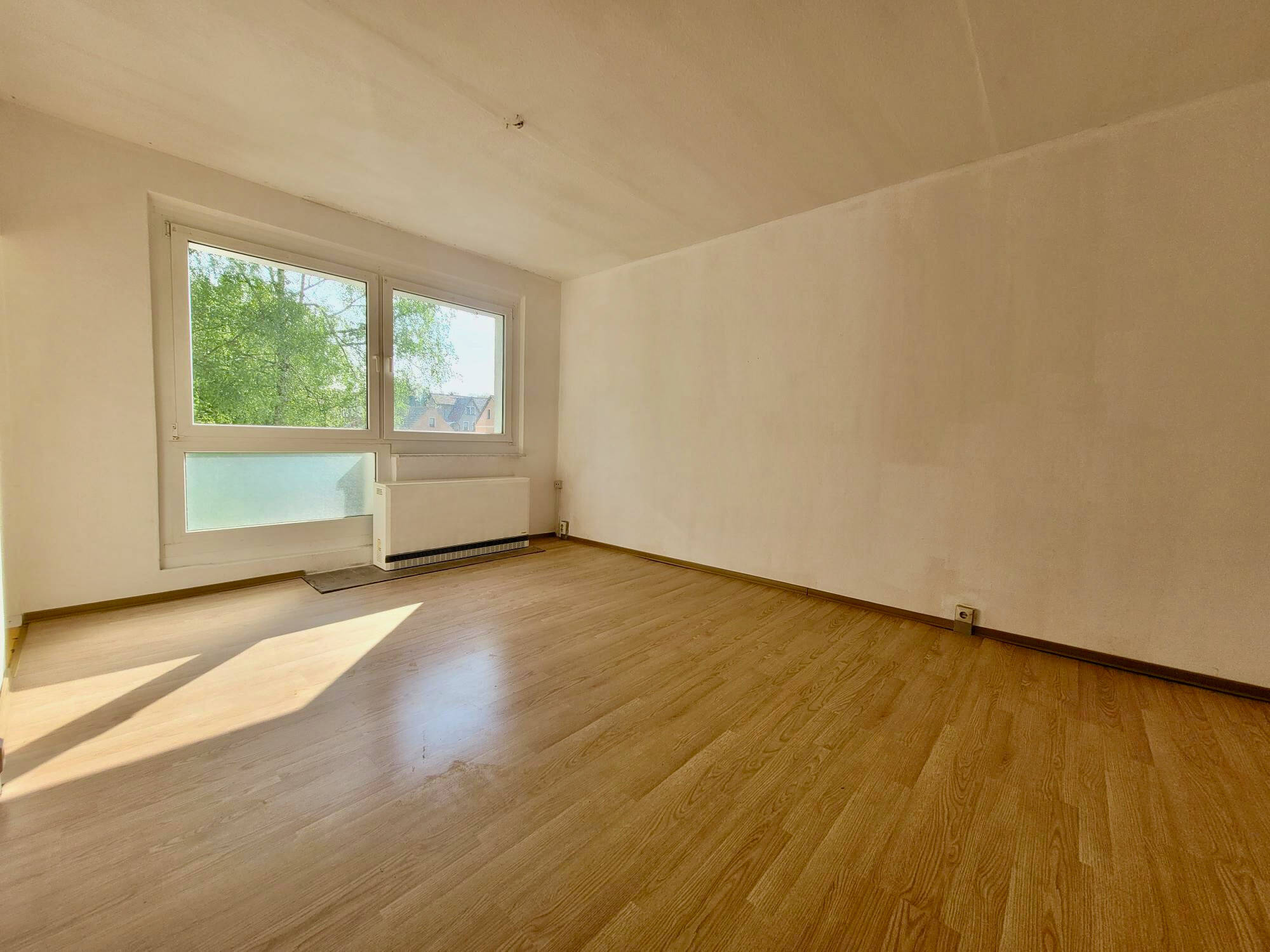 Freie, günstige 1-Raumwohnung mit Stellplatz, 1833 Dürrröhrsdorf-Dittersbach