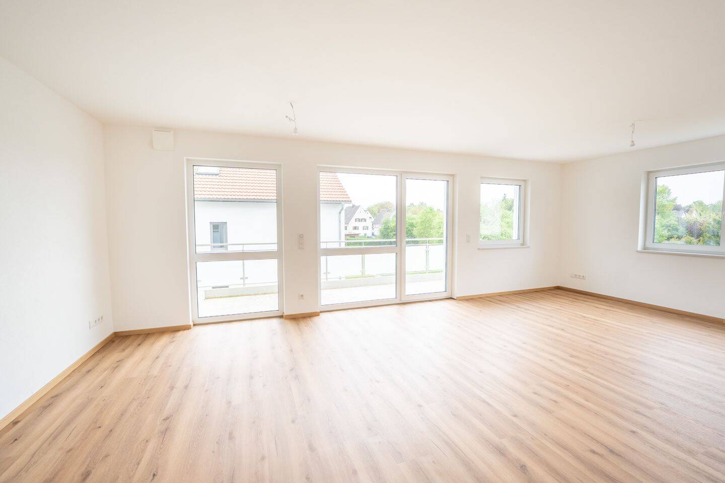Wohnung 1. OG Nr. 12 in modernem Wohnkomplex in ruhiger Stadtlage, 86637 Wertingen