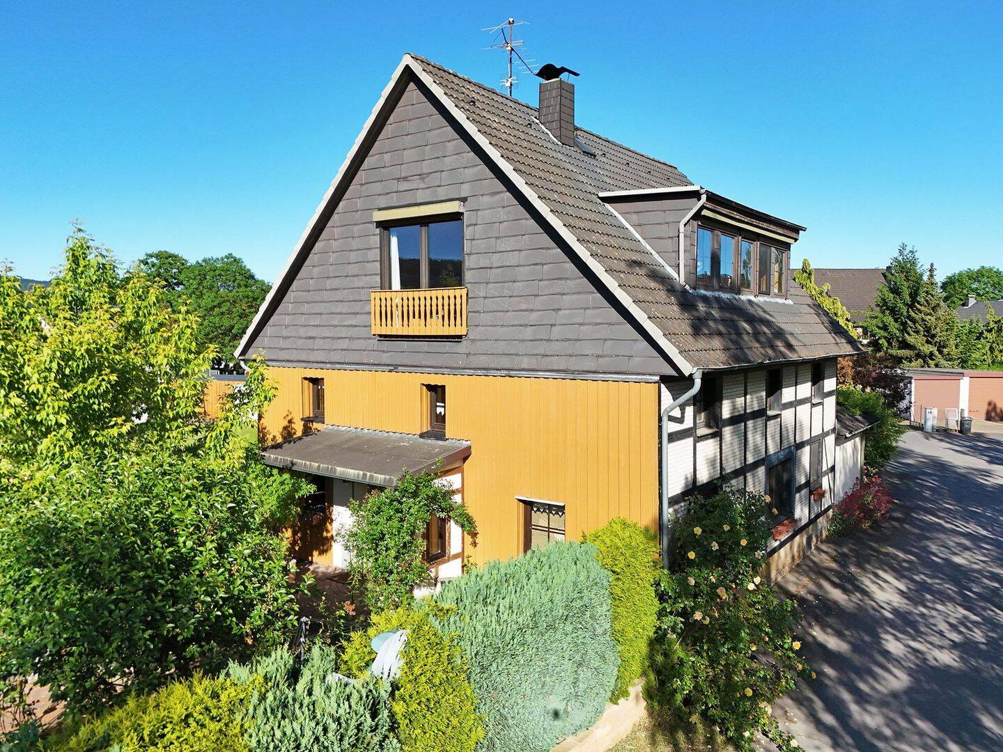 Wohnkultur mit Geschichte! Wesernahe Lage! Charmante Details!, 31737 Rinteln