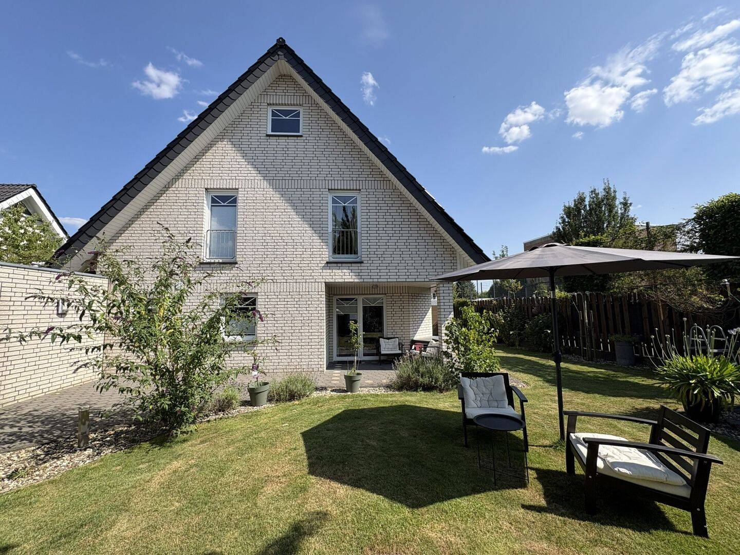 Hier können Sie so einziehen! Tolles Einfamilienhaus in Burgsteinfurt mit Sauna, PV und Garage!, 48565 Steinfurt