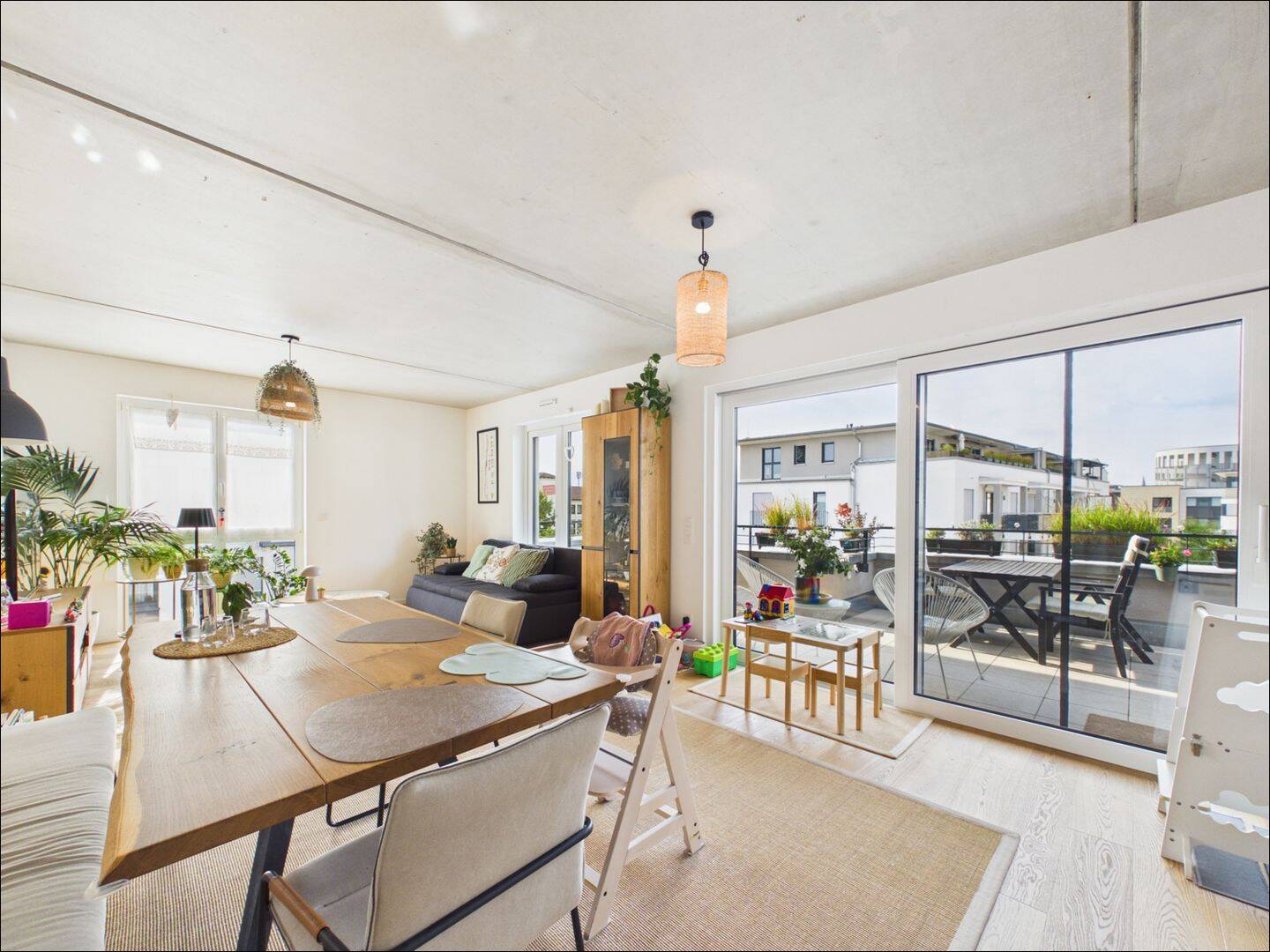 Modernes Penthouse mit 4 Zimmern, EBK und Dachterrasse, 63741 Aschaffenburg (Damm Innenstadt Leider Nilkheim Strietwald)