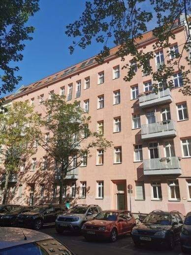 Vermietete und gut geschnittene 2,5 Zimmer ETW mit Gartenterrasse gegenüber Volkspark Friedrichshain, 10407 Berlin (Pankow Kleingartenanlage Grönland Kleingartenanlage Neues Heim Kleingartenanlage Volkspark Prenzlauer Berg Prenzlauer Berg)