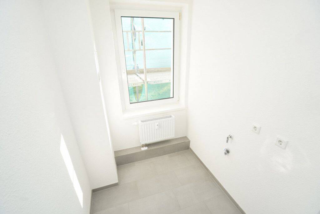 Frisch saniert / Ebenerdige Dusche / Balkon