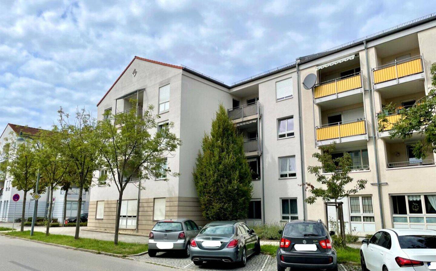 * HOCHWERTIG RENOVIERT * 3ZKB mit TG & Balkon * PROVISIONSFREI *, 86368 Gersthofen