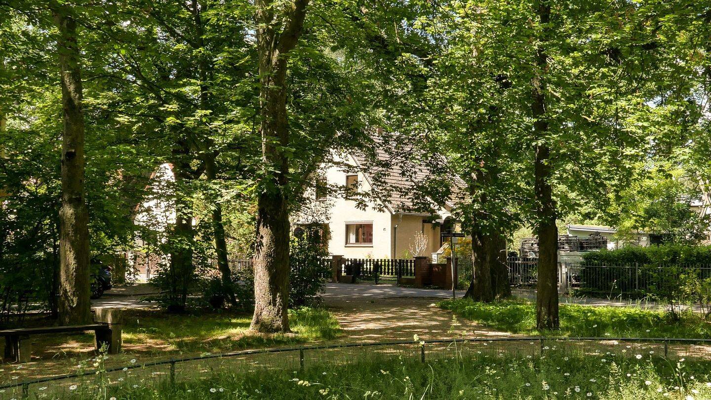 Großes Grundstück & ruhige Lage – Familienhaus mit Potenzial, 1259 Dresden (Großzschachwitz Kleinzschachwitz Leuben Lockwitz Niedersedlitz)