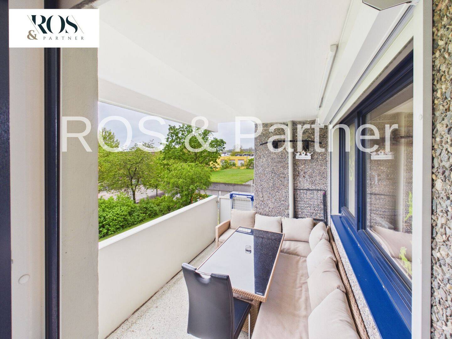 Attraktive 3,5 Zimmer Wohnung mit Loggia, Aufzug und Tiefgarage in Hannover Roderbruch, 30627 Hannover