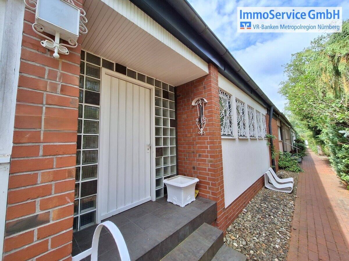 Ebenerdiges Wohnglück – Gepflegter Bungalow mit Garage und Garten, 90592 Schwarzenbruck