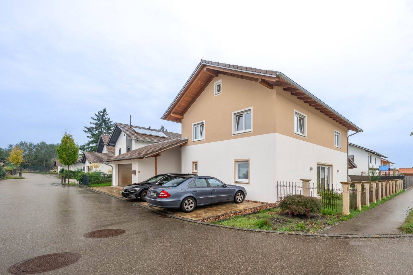 Modernes Familienhaus mit Energieklasse A – 160 m² Wohnfläche, Garten & Doppelgarage, Energie: A, 84529 Tittmoning