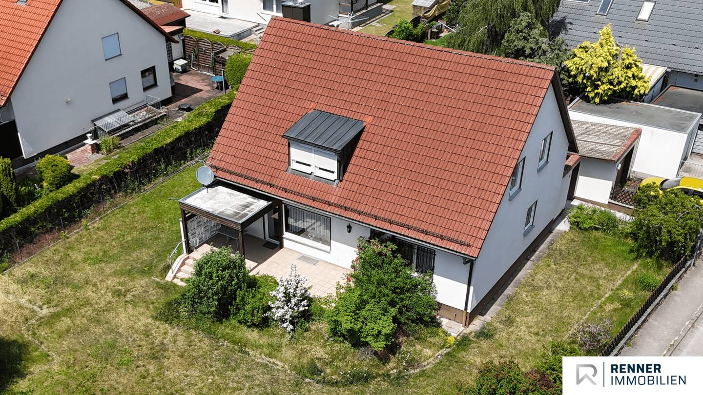 Ein Zuhause mit Charakter – Großzügiges Einfamilienhaus in ruhiger Lage von  Schwanstetten, 90596 Schwanstetten