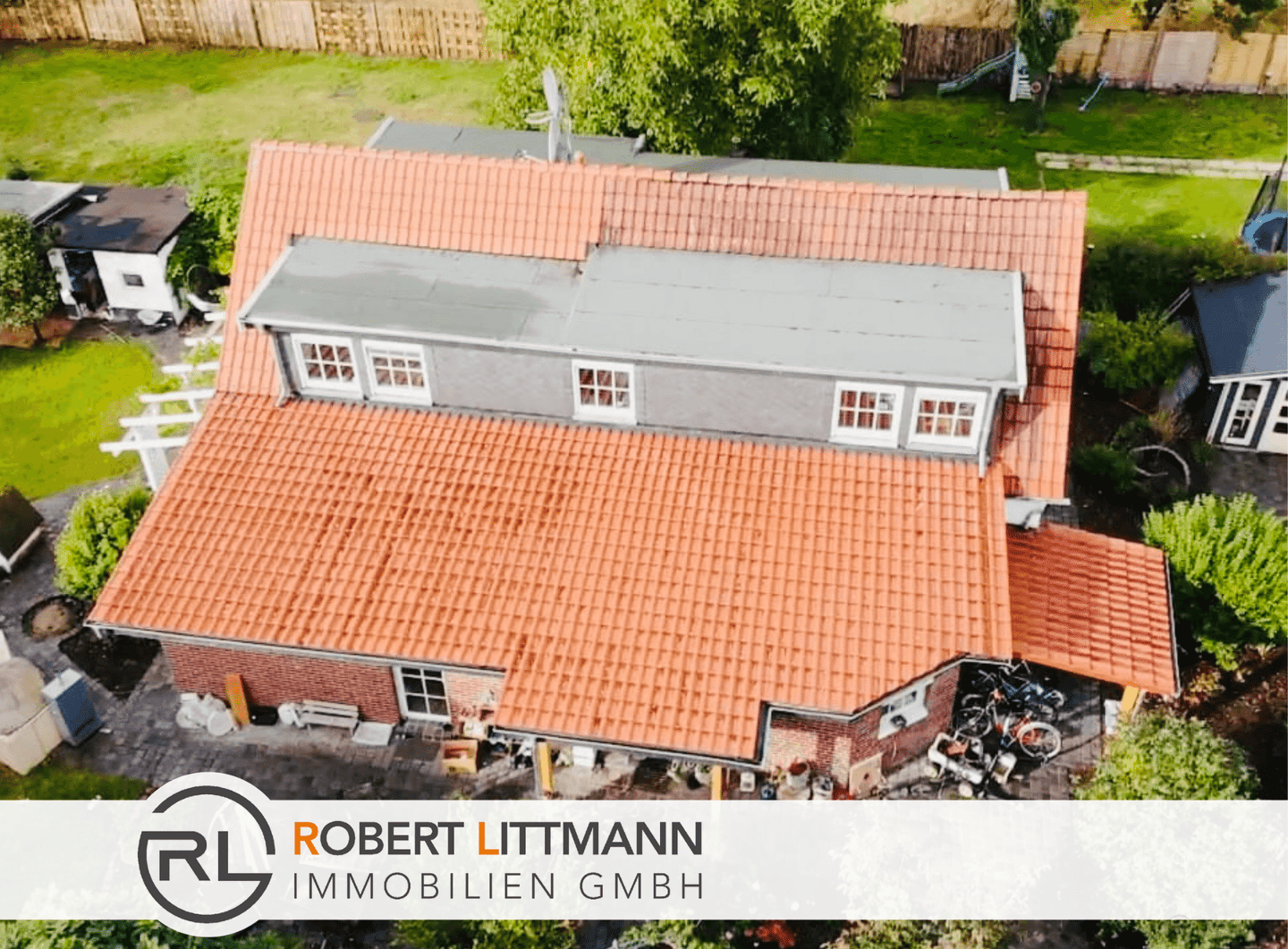Stilvolles Einfamilienhaus und moderner Ausstattung auf großzügigem Grundstück und Außenpool, 28777 Bremen (Blumenthal Farge Lüssum-Bockhorn Rekum Rönnebeck)