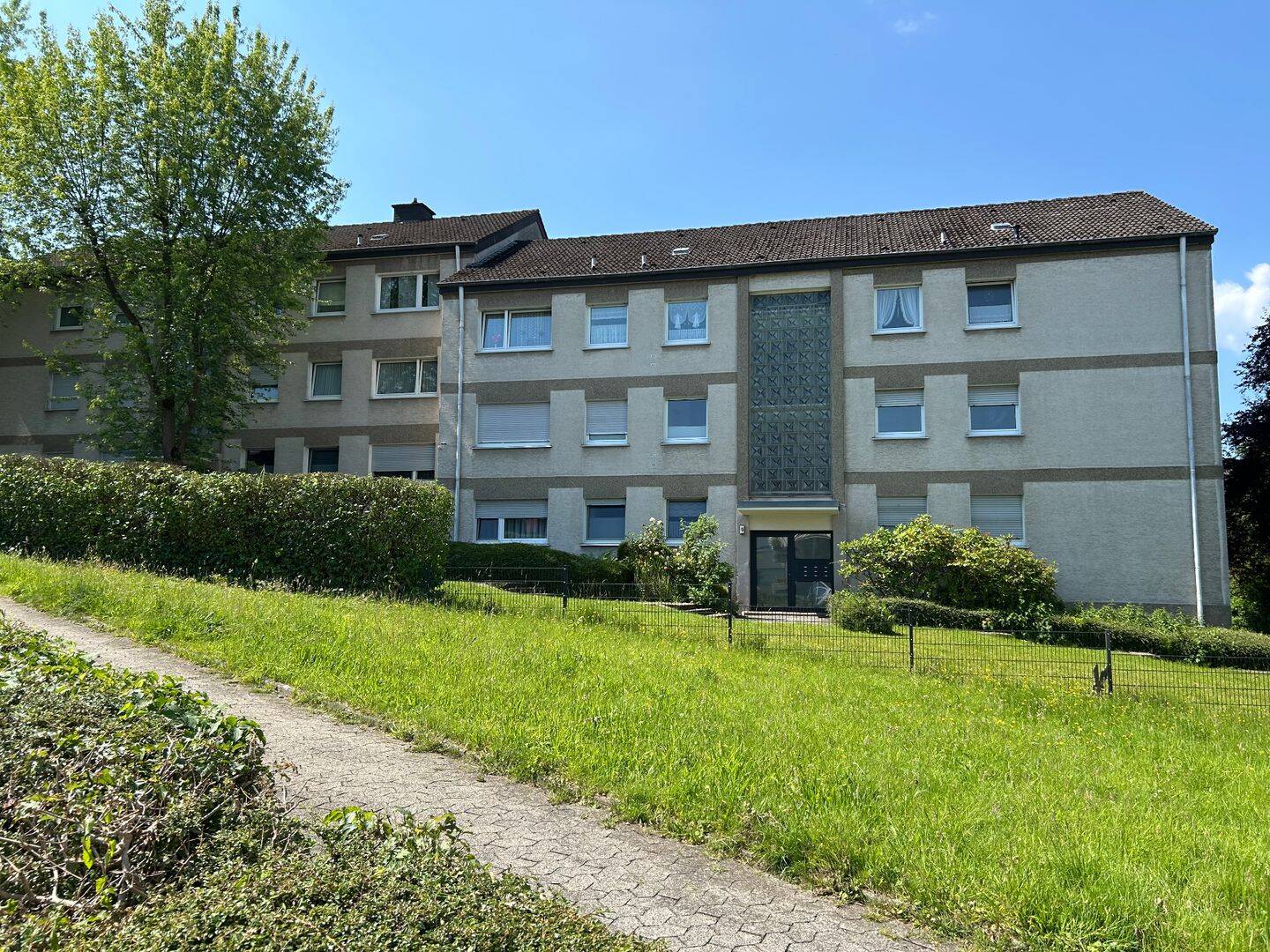 BELIEBTE WOHNLAGE: 2-Zimmer-Wohnung mit Balkon im Neheimer Rusch, 59755 Arnsberg