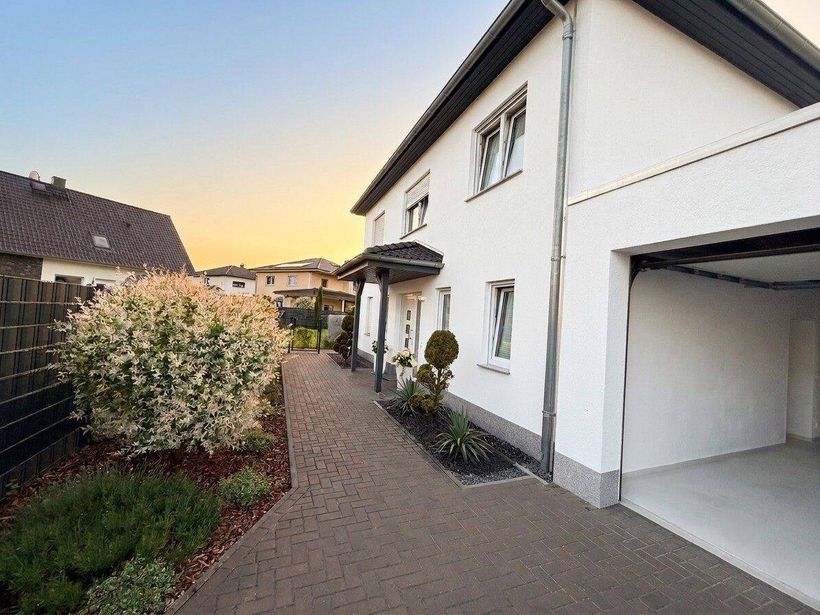 Schöngelegenes und großzügig geschnittenes Einfamilienhaus in Magdeburg, 39114 Magdeburg
