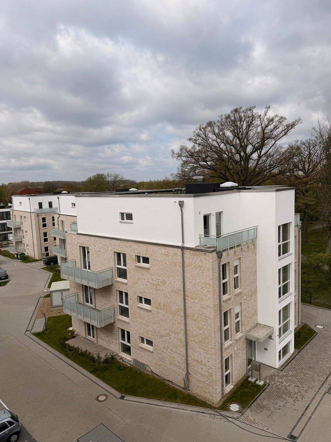 Stadtvilla! Großzügiger Neubau über 2 Etagen, 31226 Peine