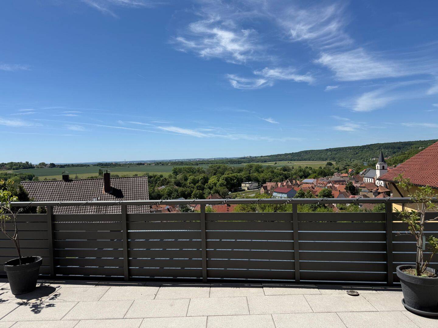 Helle, großzügige 110 qm Wohnung mit 100 qm Terrasse, 97453 Schonungen