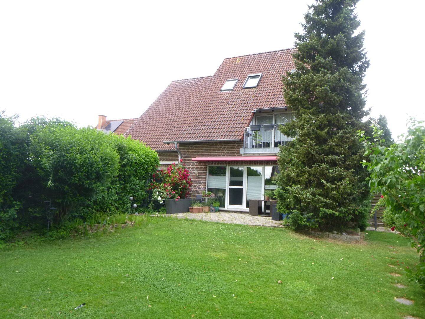 Eigentumswohnung (Erdgeschoss mit Souterrain) in Dorsten-Rhade, 46286 Dorsten
